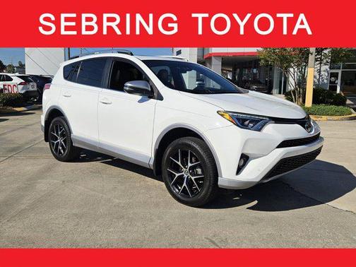 2017 Toyota RAV4 SE