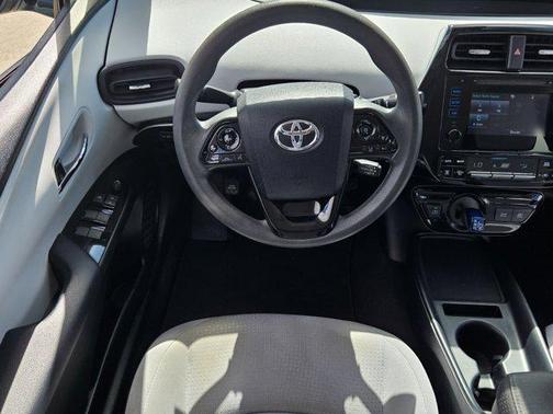 2019 Toyota Prius LE