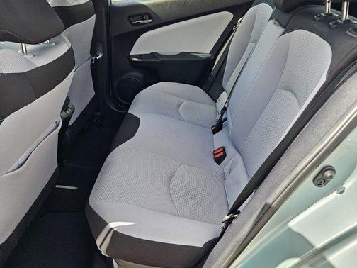 2019 Toyota Prius LE