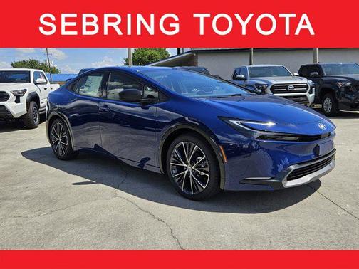 2025 Toyota Prius XLE