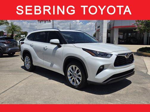 Pearl 2023 Toyota Highlander Limited