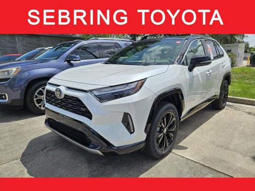 2025 Toyota RAV4 Hybrid SE