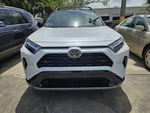 2025 Toyota RAV4 Hybrid SE