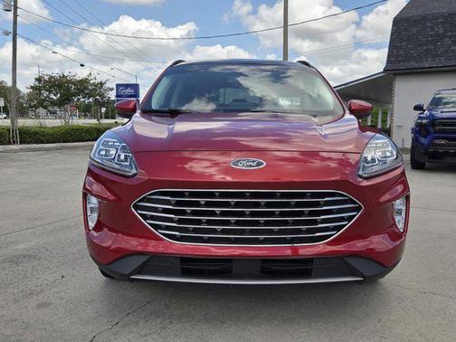2022 Ford Escape Titanium