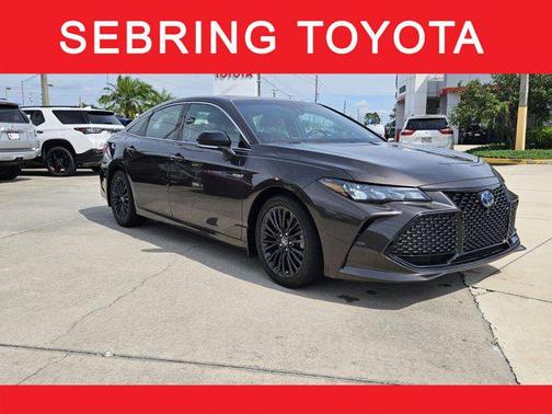 2020 Toyota Avalon Hybrid XSE