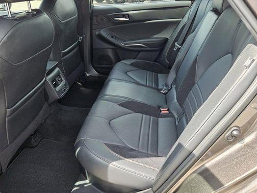 2020 Toyota Avalon Hybrid XSE