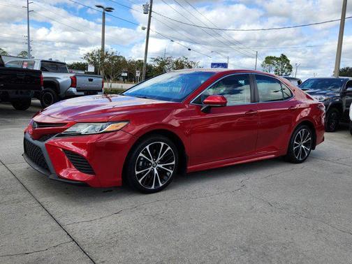 2019 Toyota Camry SE