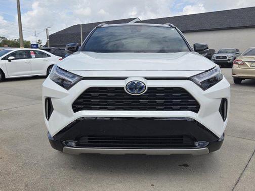 2024 Toyota RAV4 Hybrid SE