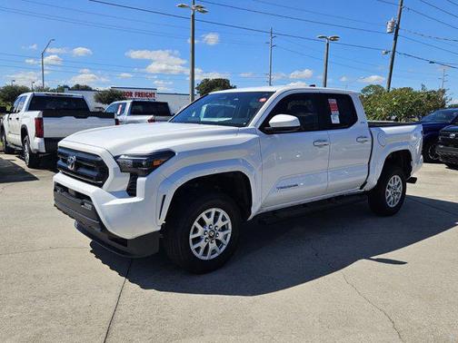 2025 Toyota Tacoma SR5