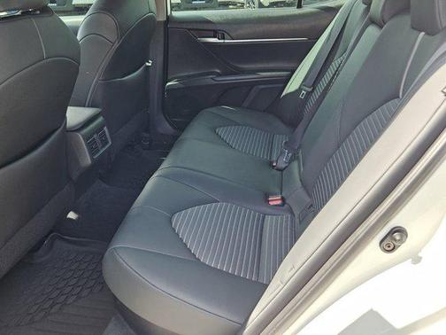 2024 Toyota Camry Hybrid SE