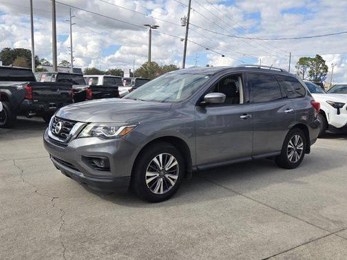 2018 Nissan Pathfinder S