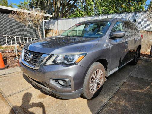 2018 Nissan Pathfinder S