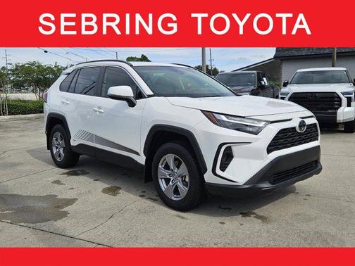 2025 Toyota RAV4 Hybrid XLE