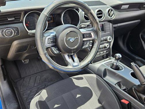 2021 Ford Mustang EcoBoost