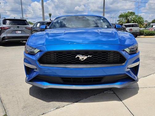 2021 Ford Mustang EcoBoost