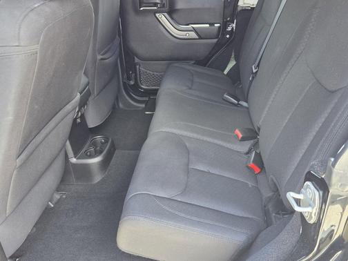 Black Clearcoat 2014 Jeep Wrangler Unlimited Sport
