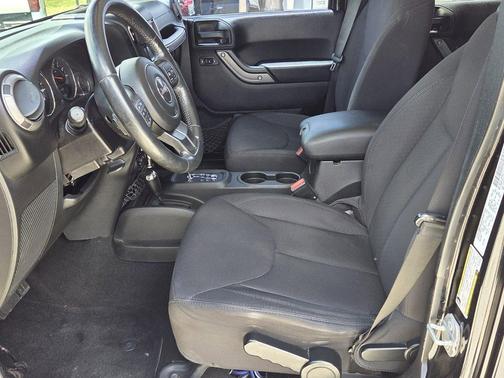 Black Clearcoat 2014 Jeep Wrangler Unlimited Sport
