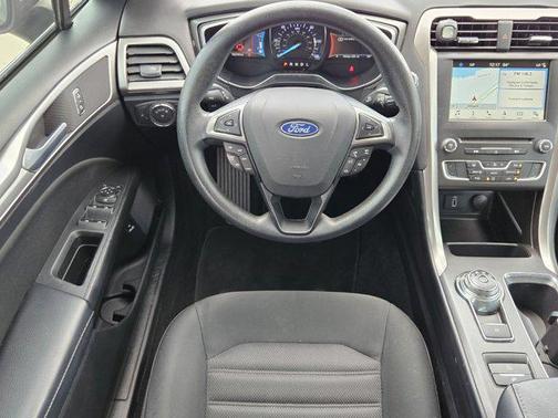 2018 Ford Fusion Hybrid SE