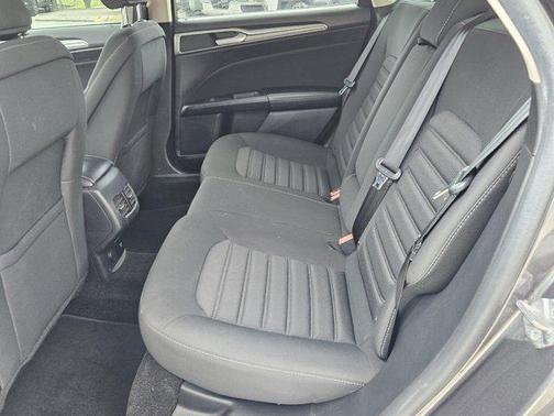2018 Ford Fusion Hybrid SE