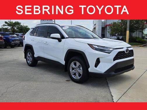 2025 Toyota RAV4 XLE