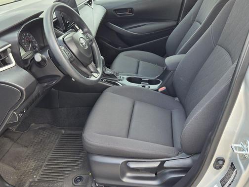 Classic Silver Metallic 2025 Toyota Corolla LE