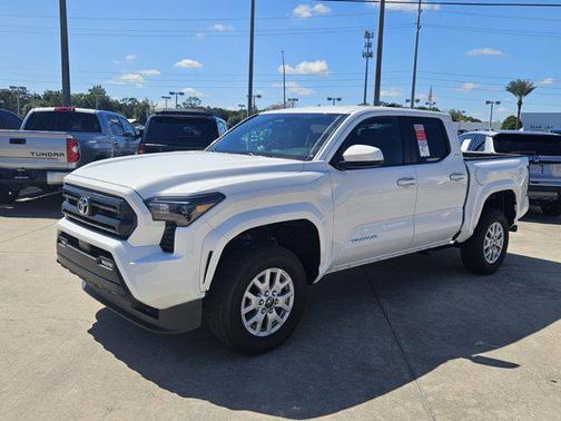 2025 Toyota Tacoma SR5