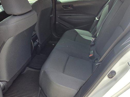 Ice Cap 2025 Toyota Corolla LE