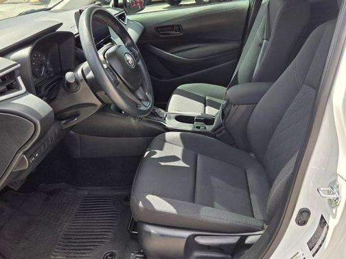 Ice Cap 2025 Toyota Corolla LE