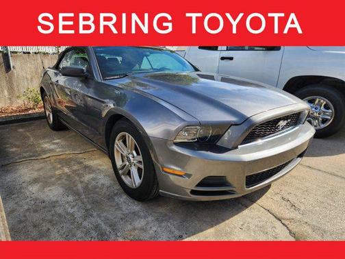 2014 Ford Mustang V6