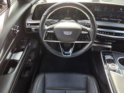 2024 Cadillac LYRIQ Sport