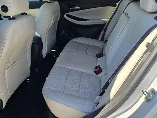 2021 Buick Encore GX Essence