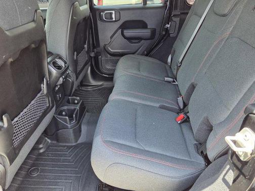 Black Clearcoat 2024 Jeep Wrangler Rubicon