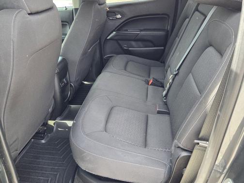 Cyber Gray Metallic 2016 GMC Canyon SLE