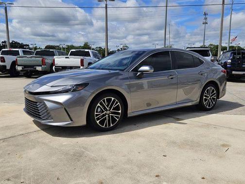 2025 Toyota Camry XLE
