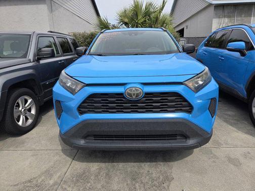 2019 Toyota RAV4 LE
