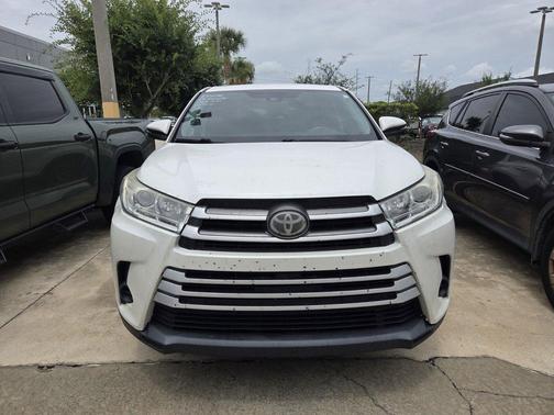 Blizzard Pearl 2019 Toyota Highlander LE I4