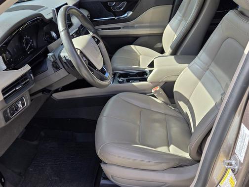 Iced Mocha 2021 Lincoln Corsair Standard
