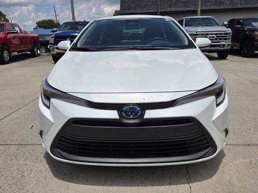 Wind Chill Pearl 2024 Toyota Corolla Hybrid LE