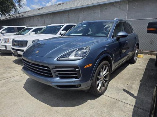 Chalk 2020 Porsche Cayenne Cayenne