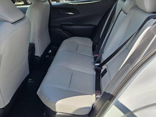 2025 Toyota Prius XLE