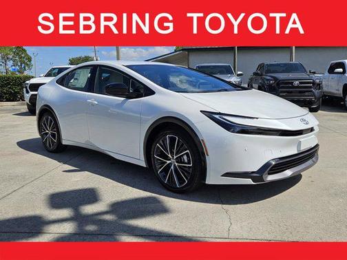 2025 Toyota Prius XLE