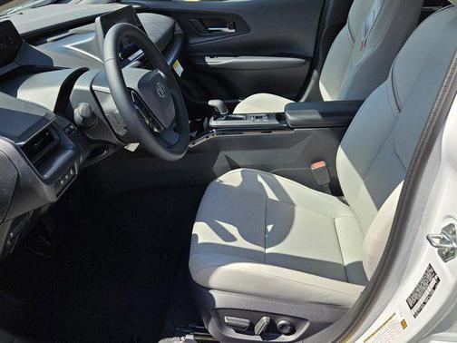 2025 Toyota Prius XLE