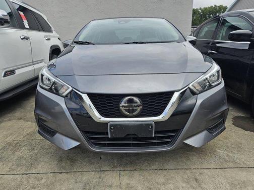 2020 Nissan Versa 1.6 SV