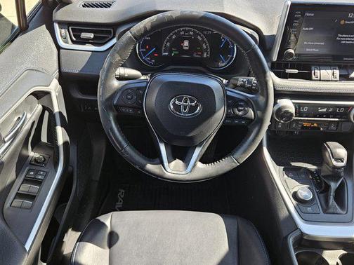 2019 Toyota RAV4 Hybrid SE