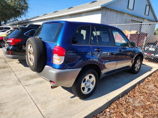 2002 Toyota RAV4 Base