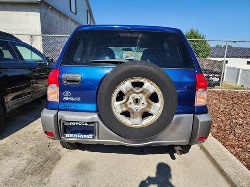 2002 Toyota RAV4 Base