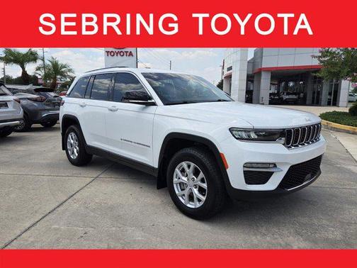 Bright White Clearcoat 2024 Jeep Grand Cherokee Limited