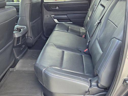 2022 Toyota Tundra Platinum