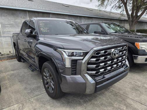 2022 Toyota Tundra Platinum