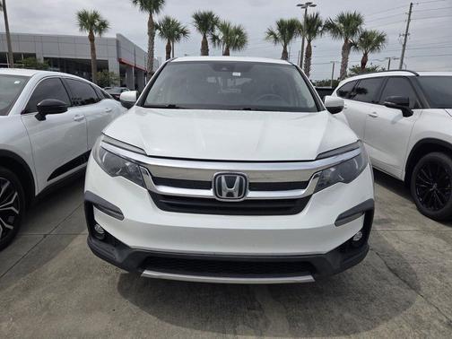 White 2021 Honda Pilot 2WD EX